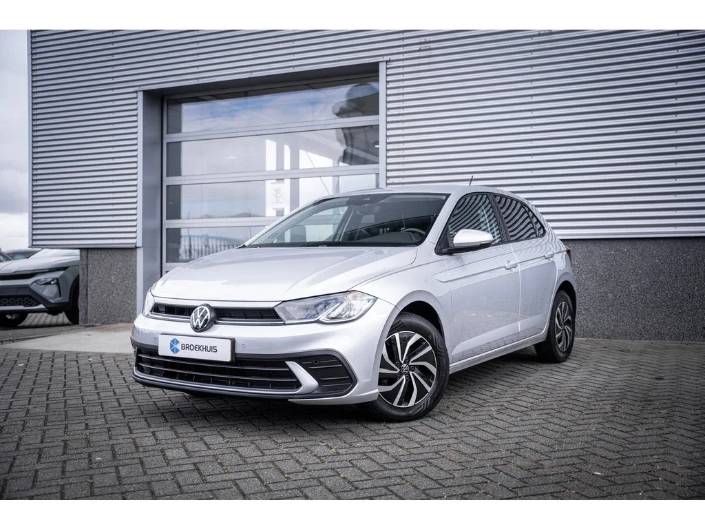 Volkswagen Polo (2023) — foto 1