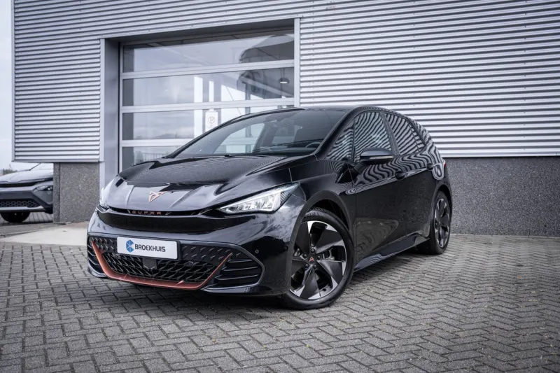 CUPRA Born (2024)