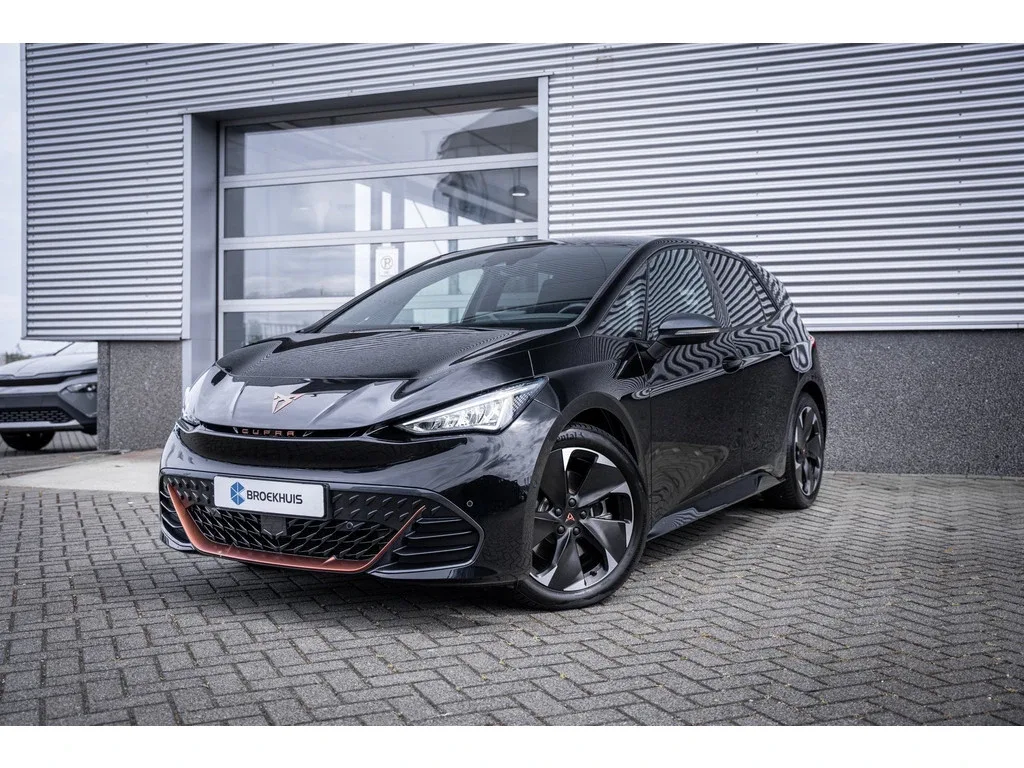 CUPRA Born (2024) — foto 1