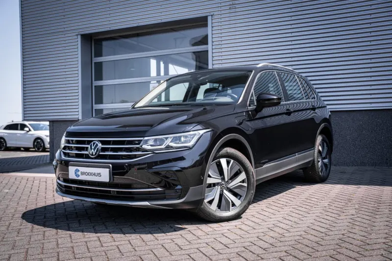 Volkswagen Tiguan (2022)