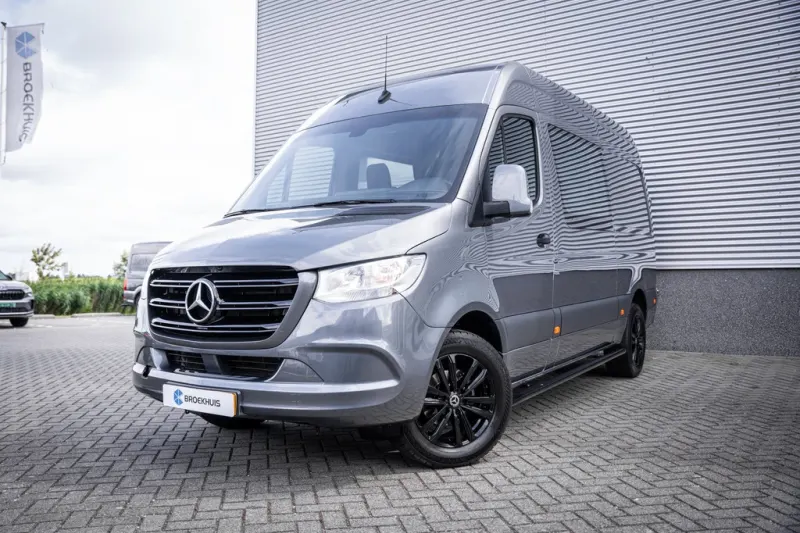 Mercedes-Benz Sprinter (2023)