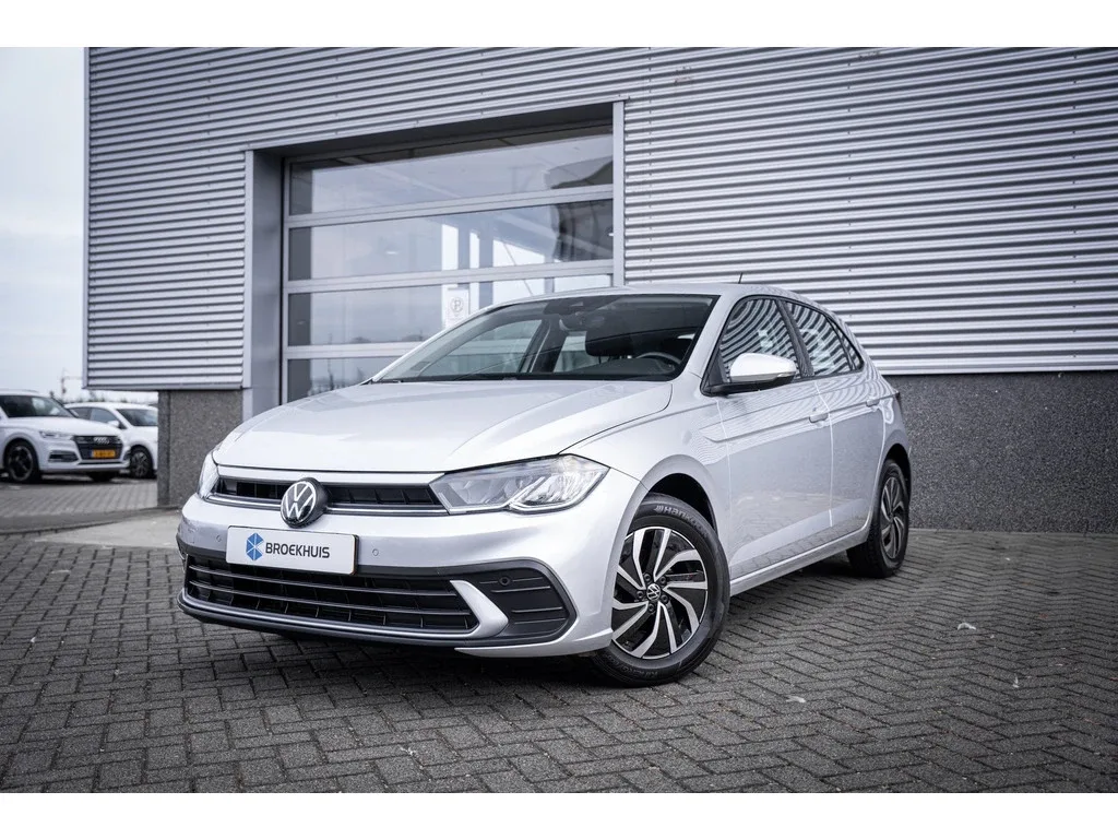 Volkswagen Polo (2023) — foto 1