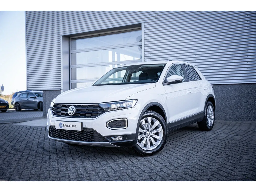 Volkswagen T-Roc (2018) — foto 1