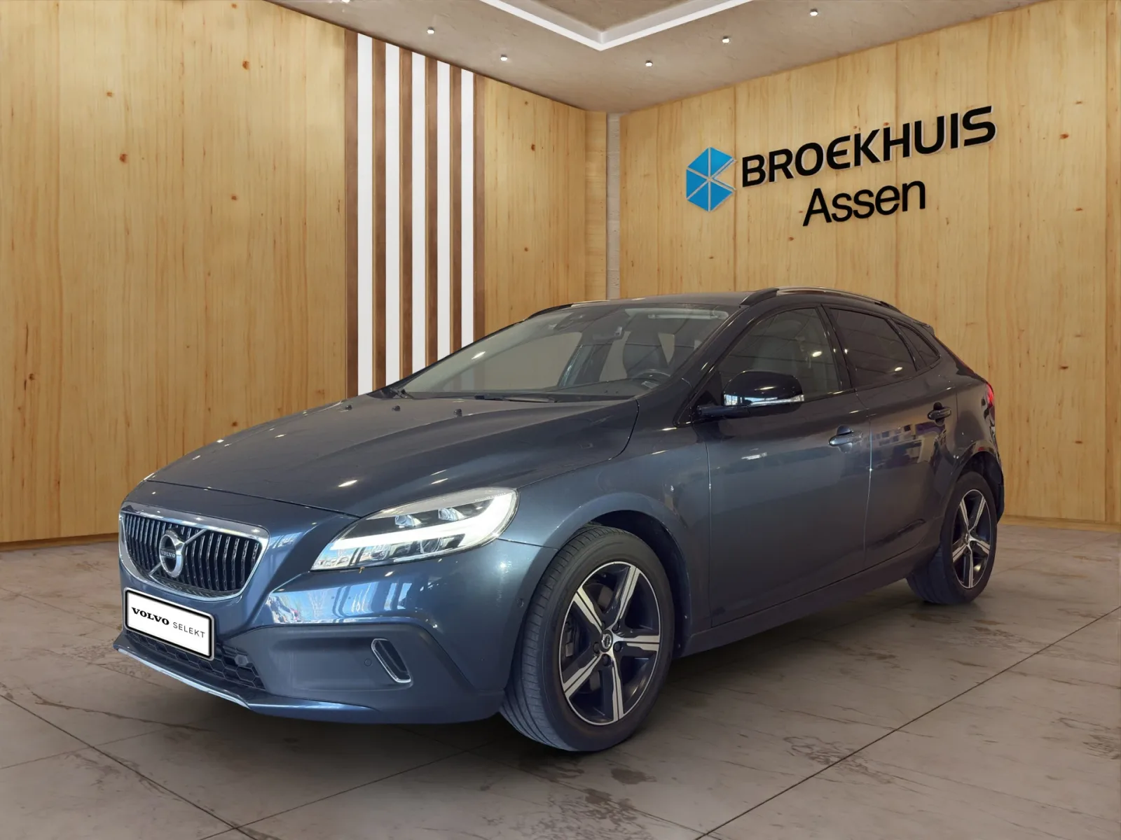 Volvo V40 (2018) — foto 1