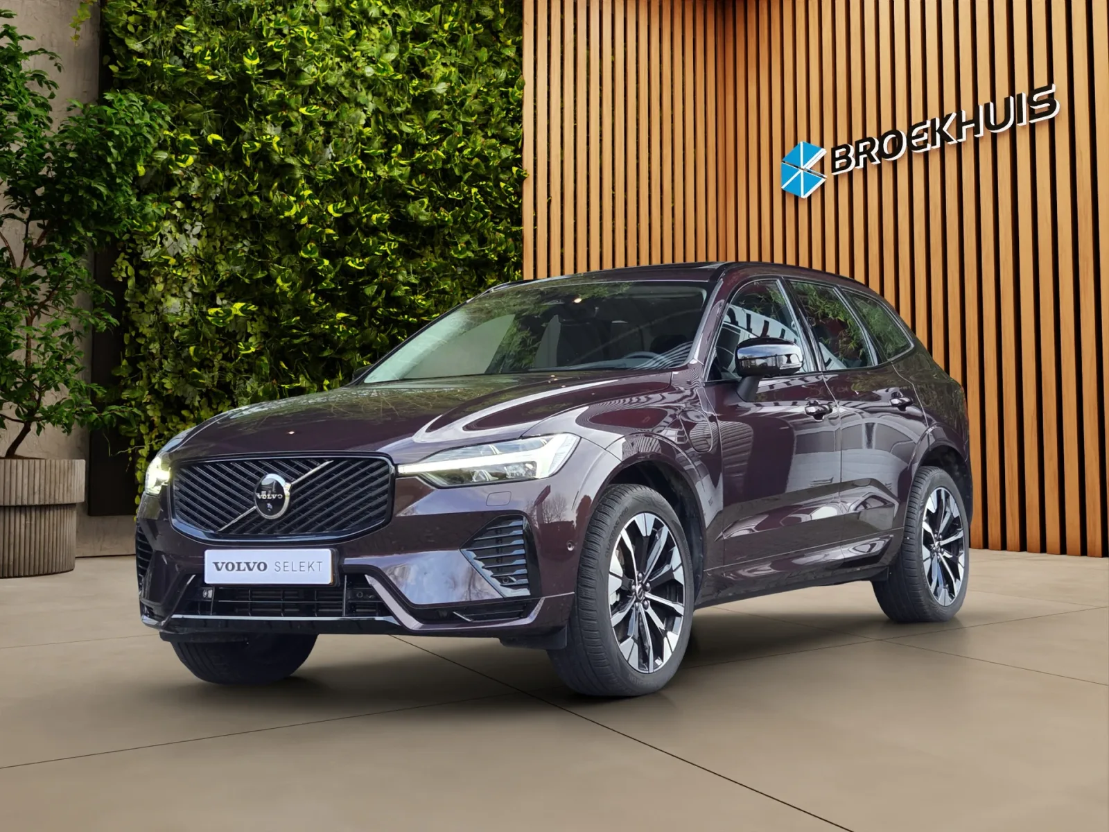 Volvo XC60 (2025) — foto 1