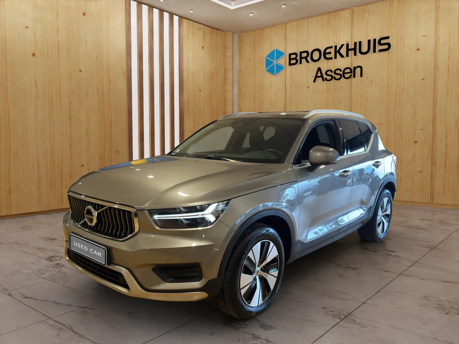 Volvo XC40 (2021) — foto 1