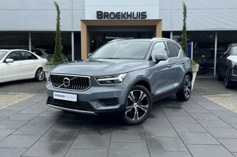 Volvo XC40 (2022)