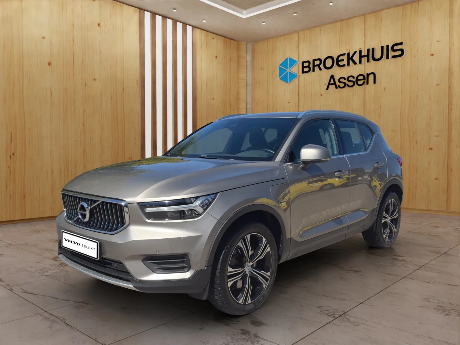 Volvo XC40 (2022) — foto 1