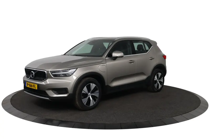 Volvo XC40 (2022)