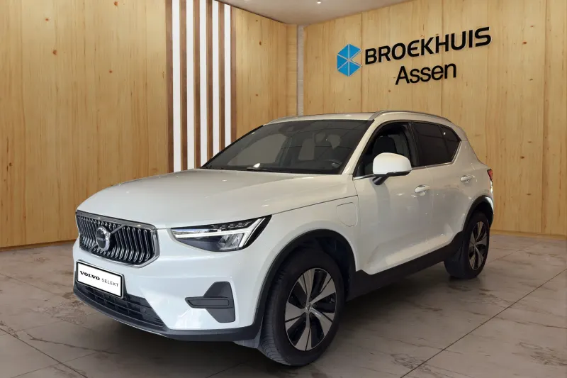 Volvo XC40 (2023)