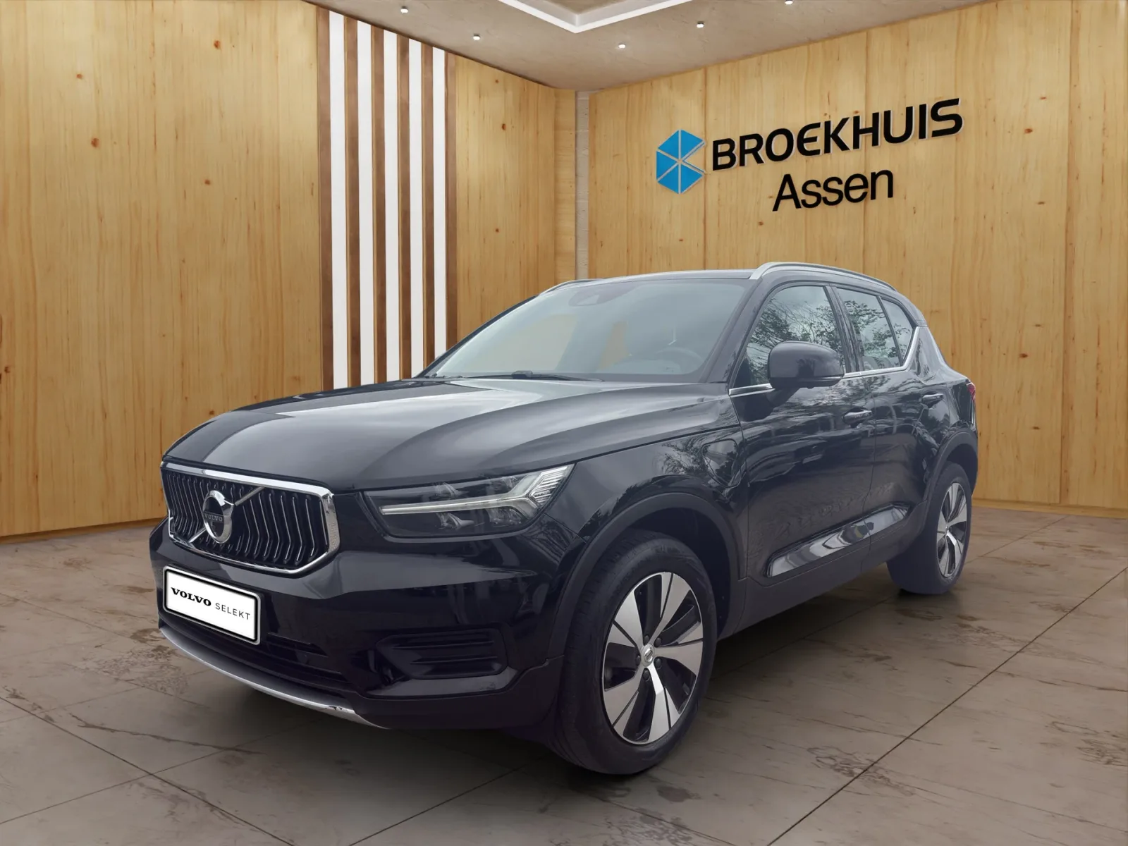 Volvo XC40 (2021) — foto 1