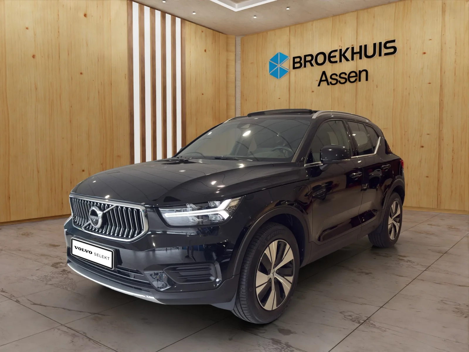 Volvo XC40 (2021) — foto 1