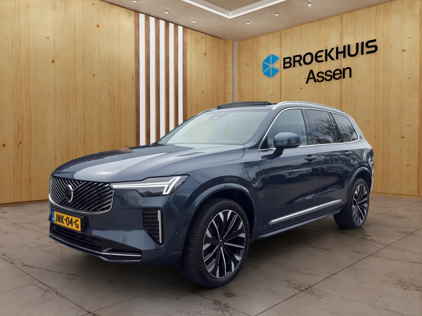 Volvo XC90 (2025) — foto 1