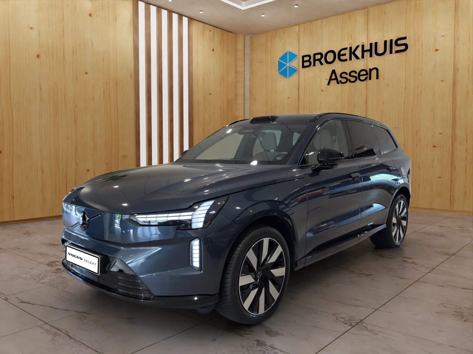 Volvo EX90 (2025) — foto 1