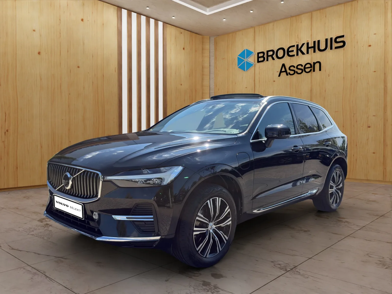 Volvo XC60 (2022) — foto 1