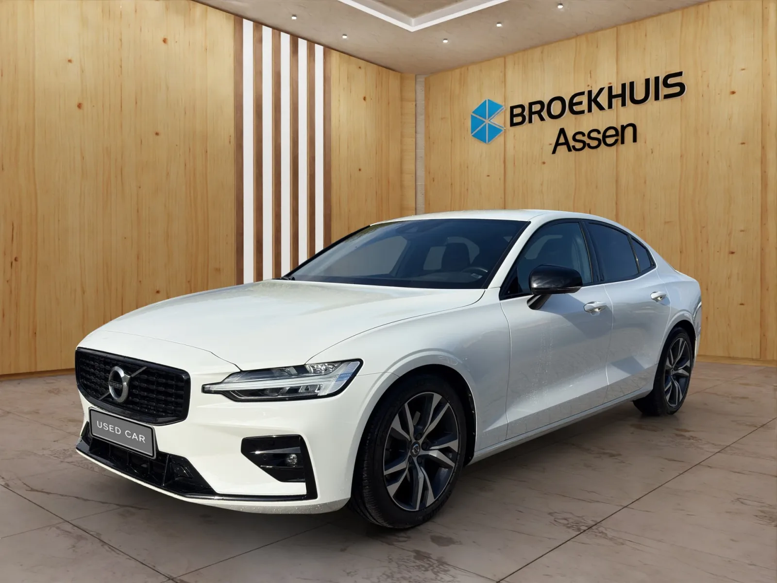 Volvo S60 (2021) — foto 1