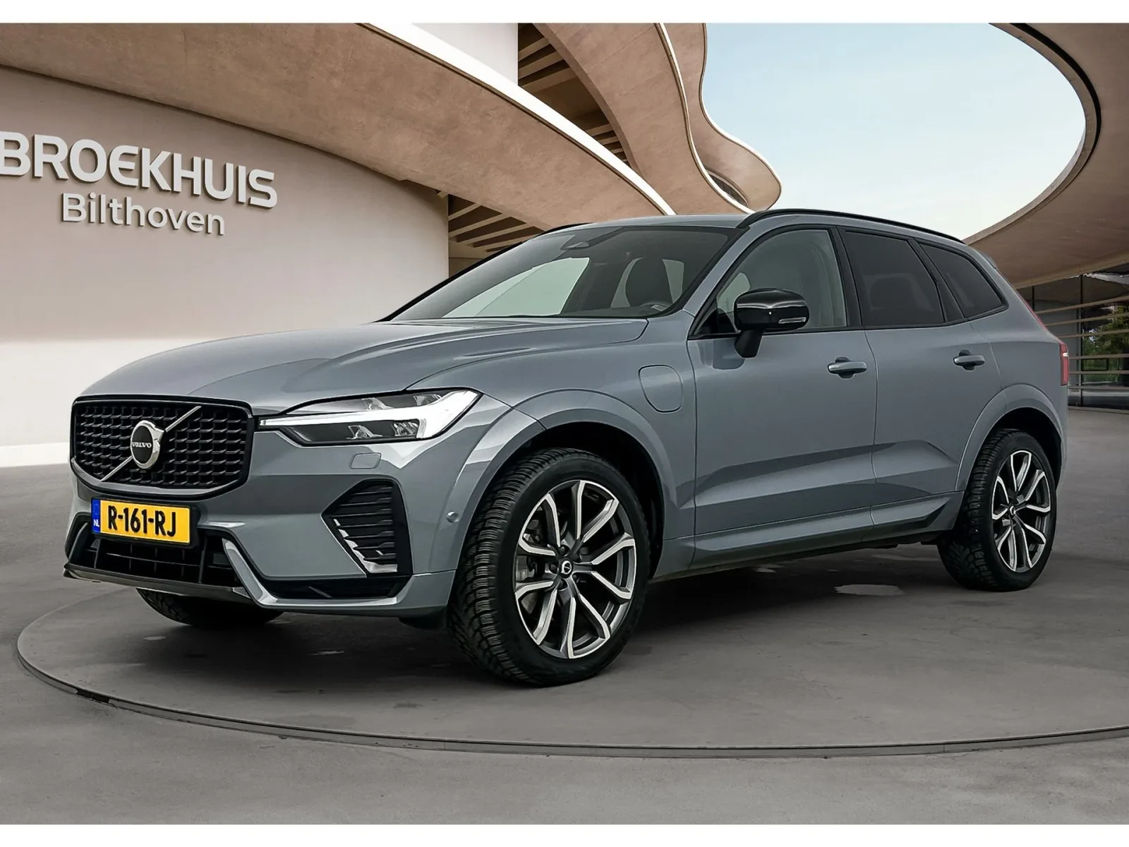 Volvo XC60 (2022) — foto 1