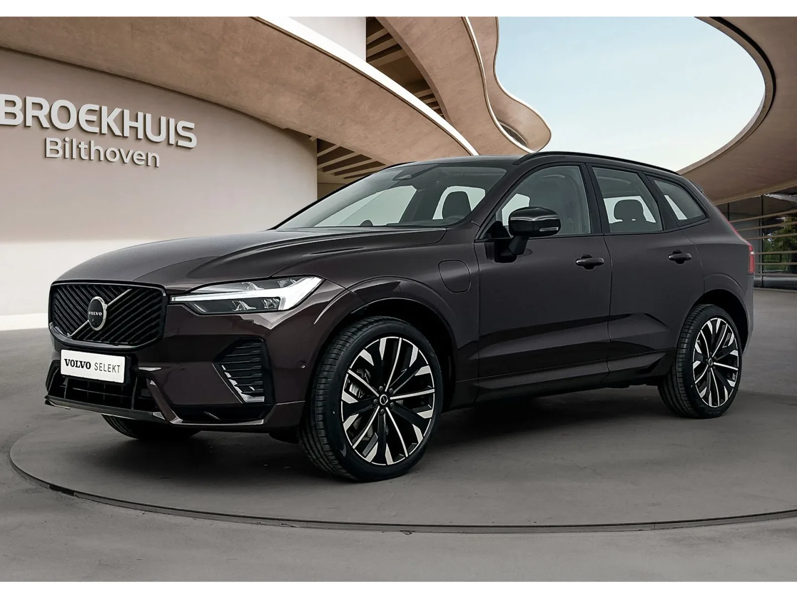 Volvo XC60 (2025) — foto 1