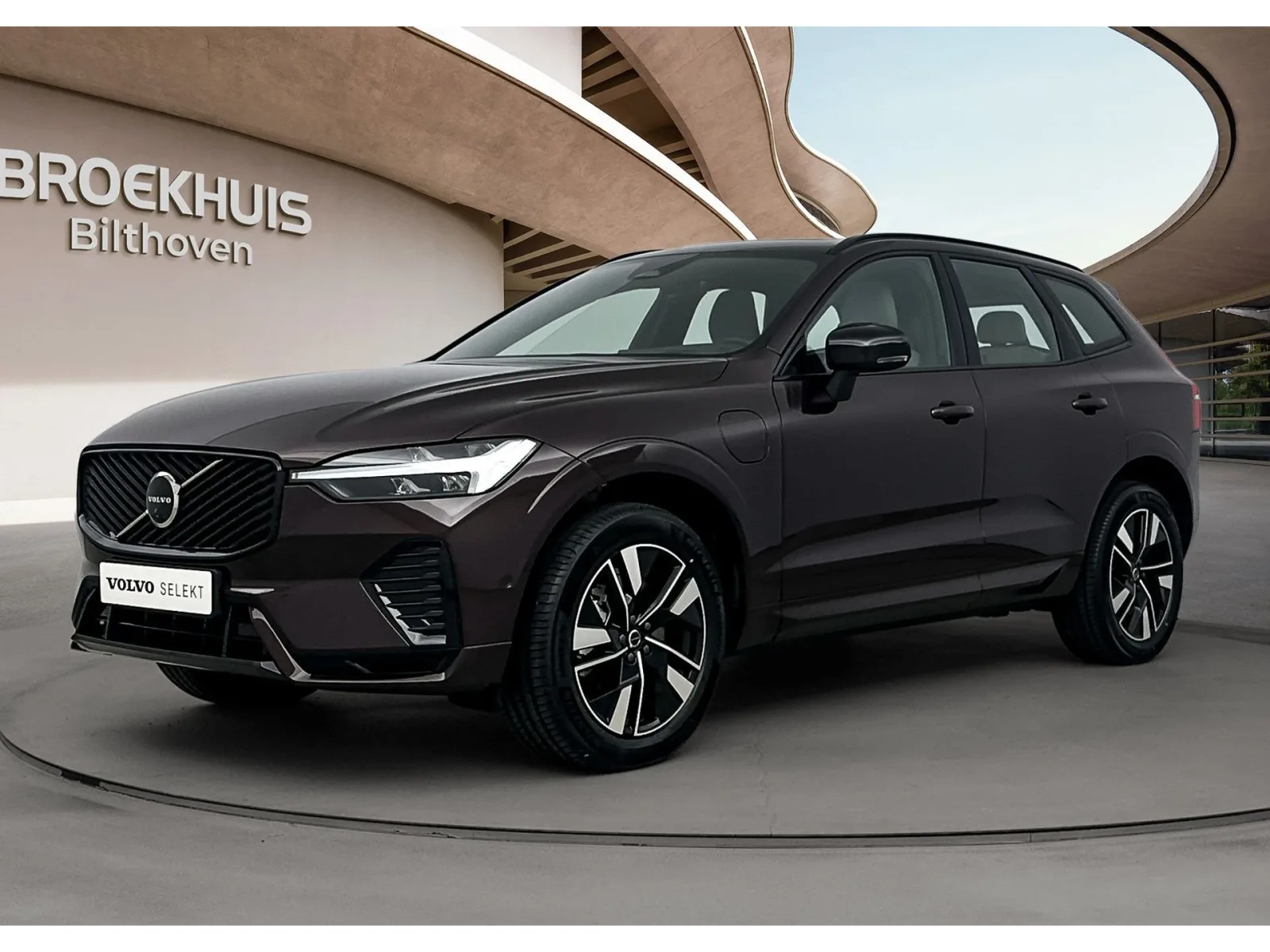 Volvo XC60 (2025) — foto 1