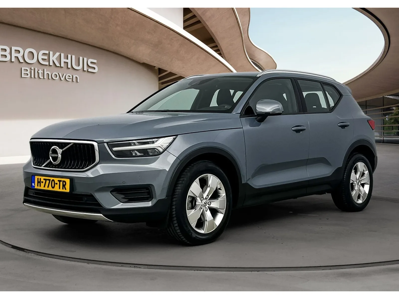 Volvo XC40 (2020) — foto 1