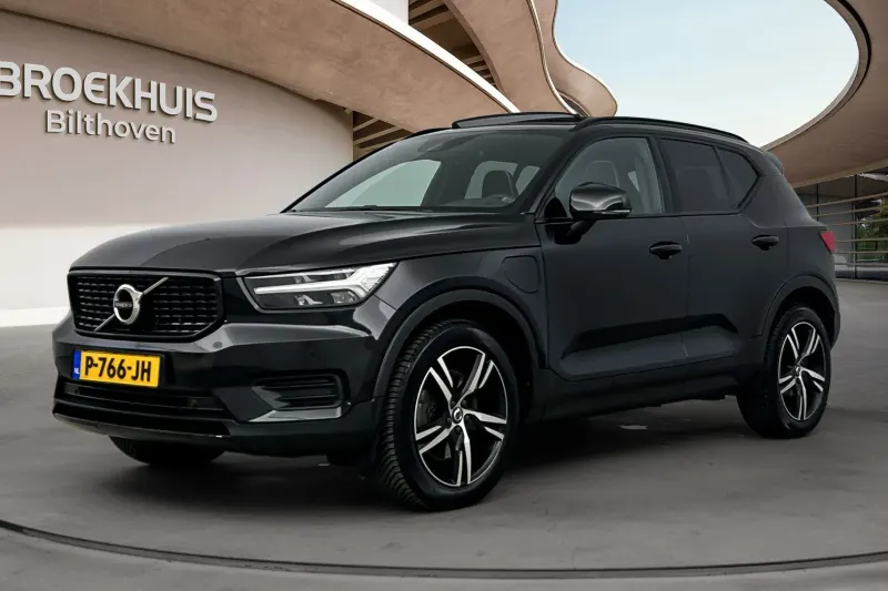 Volvo XC40 (2022)