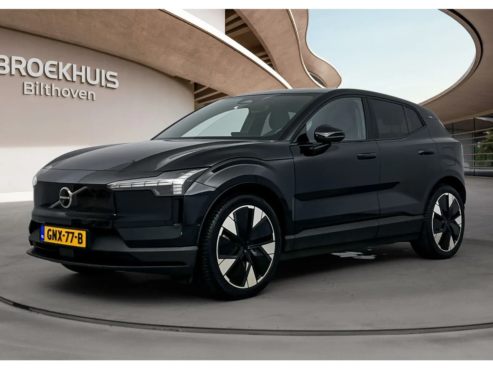 Volvo EX30 (2024) — foto 1