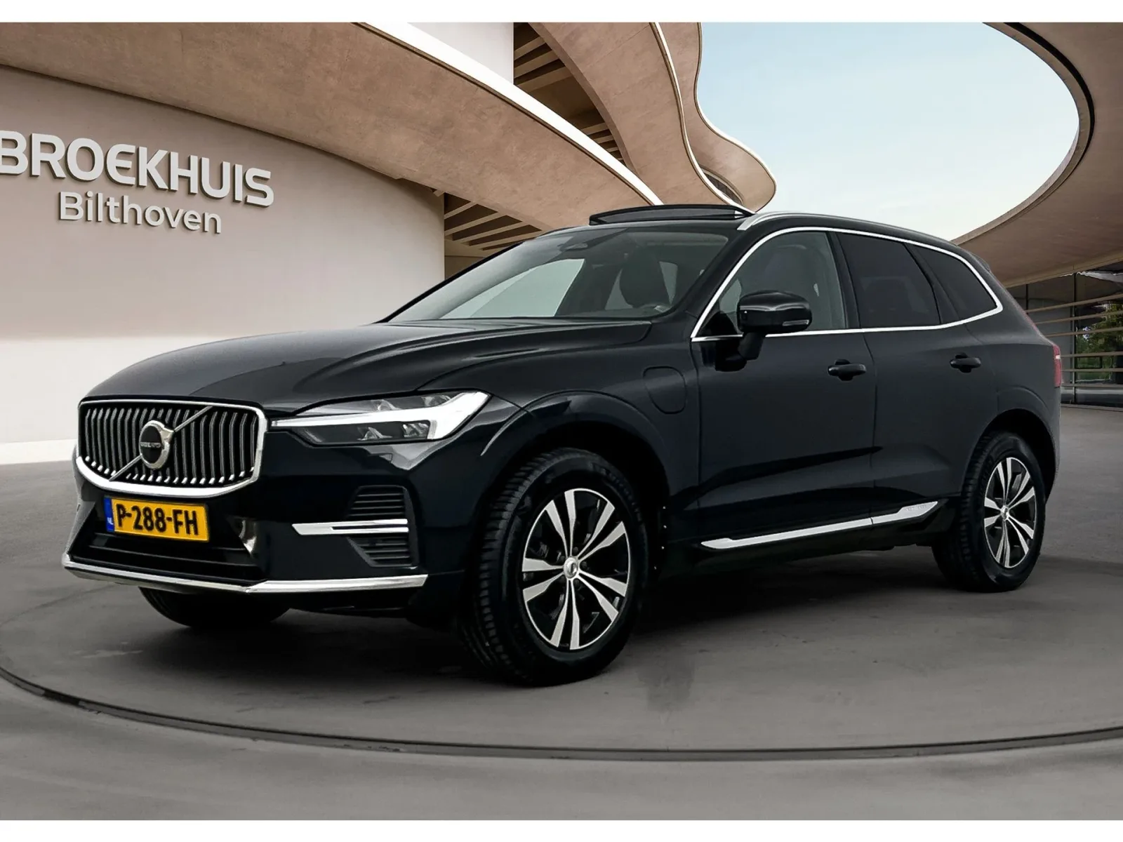 Volvo XC60 (2022) — foto 1