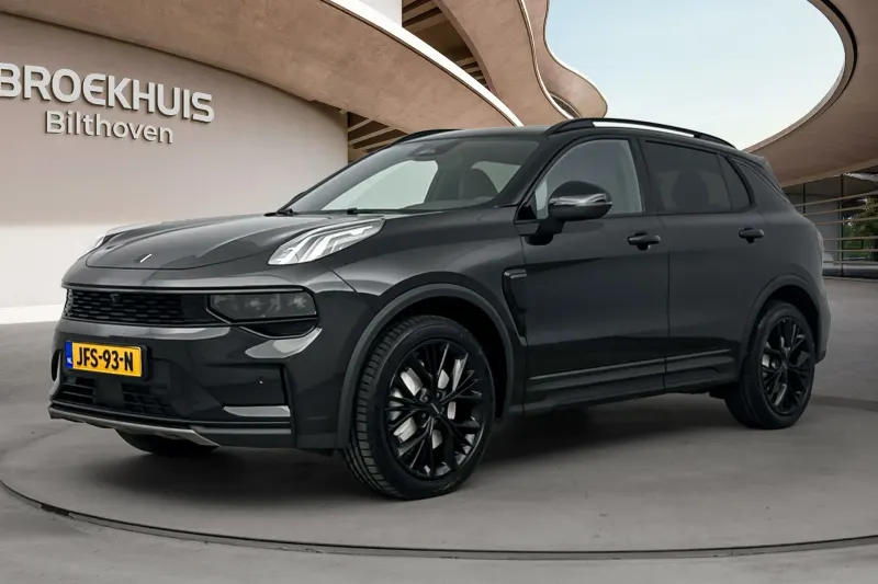 Lynk & Co 01 (2025)