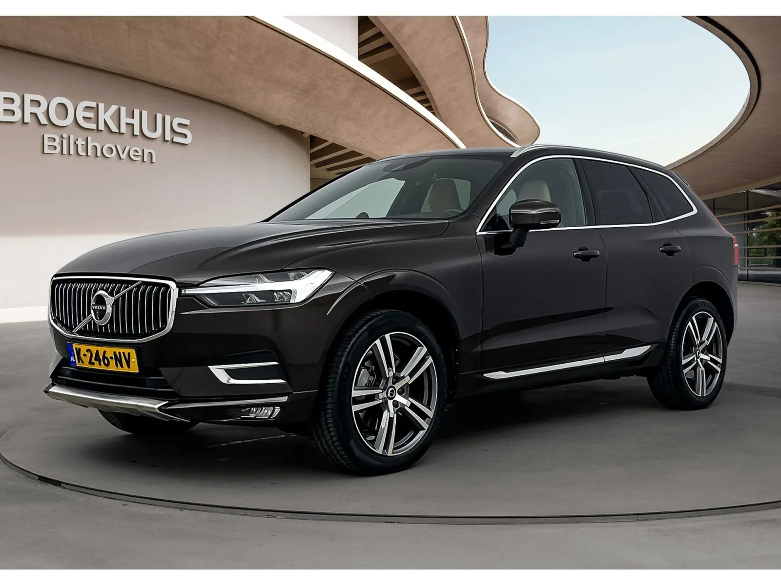Volvo XC60 (2021) — foto 1