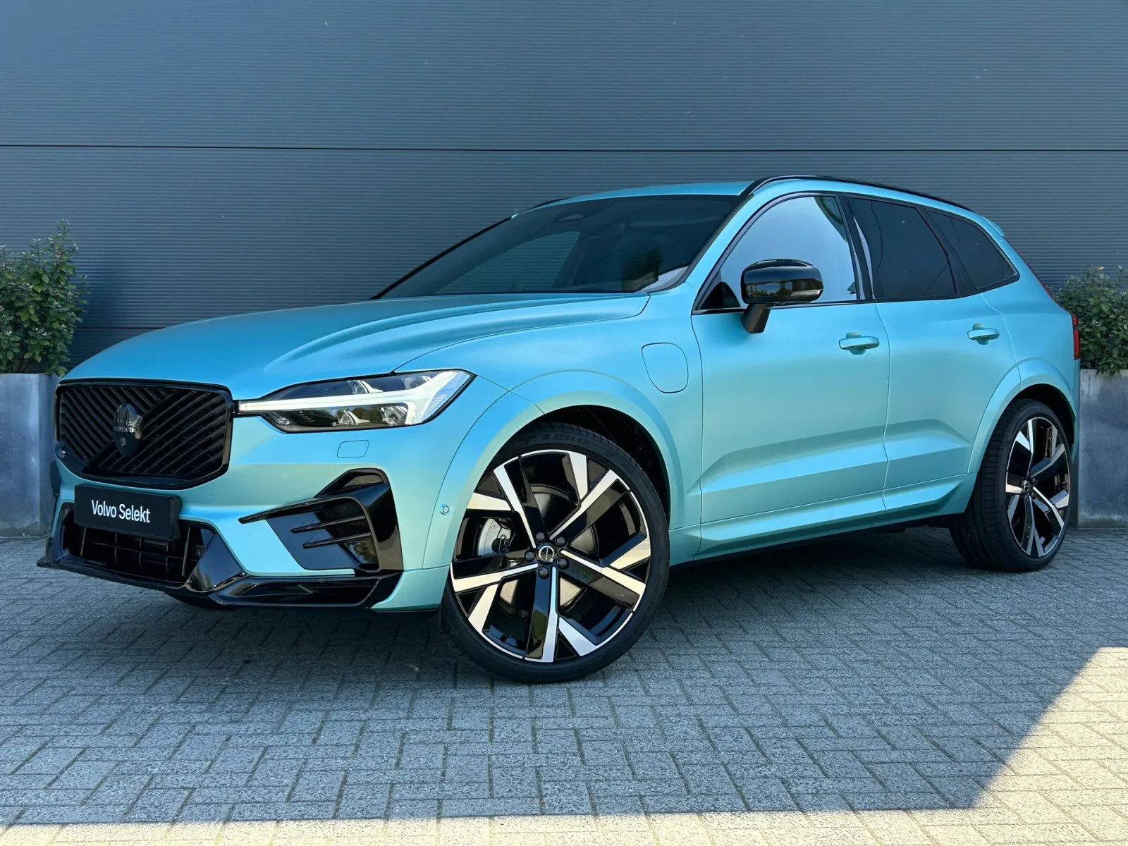 Volvo XC60 (2026) — foto 1