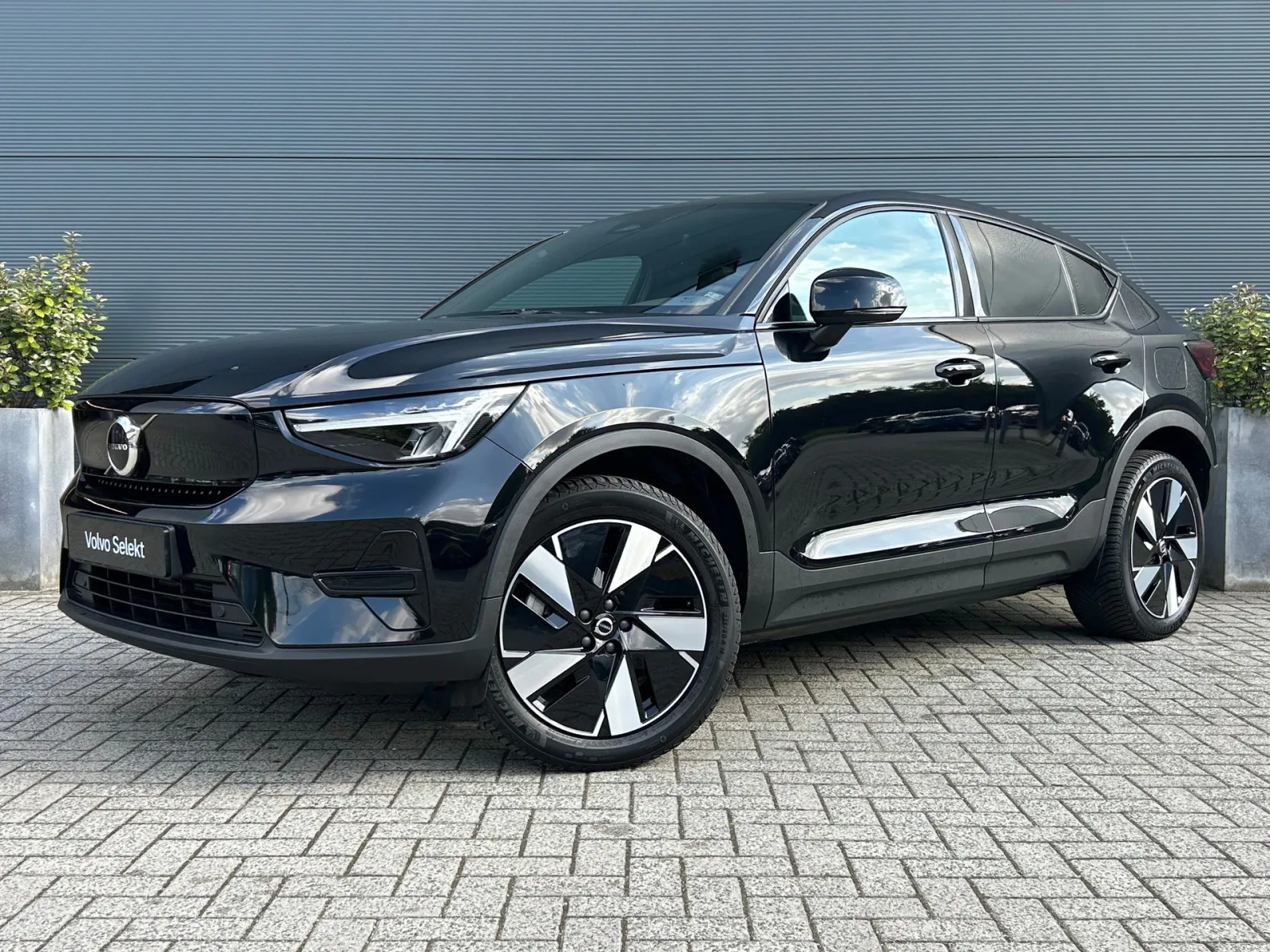 Volvo C40 (2024) — foto 1