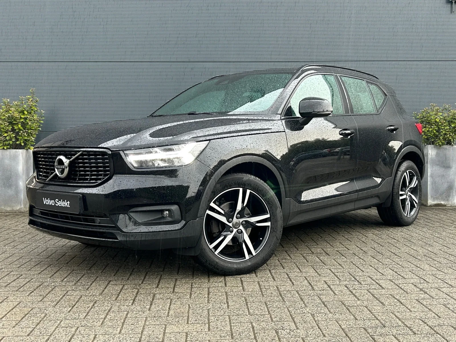 Volvo XC40 (2021) — foto 1