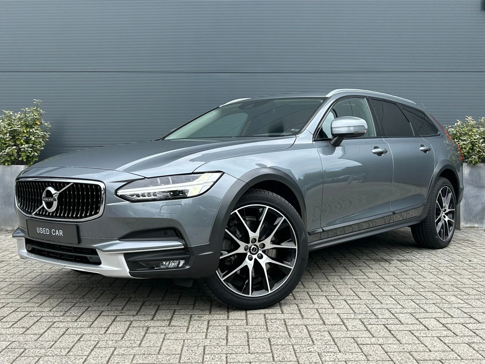 Volvo V90 (2018) — foto 1