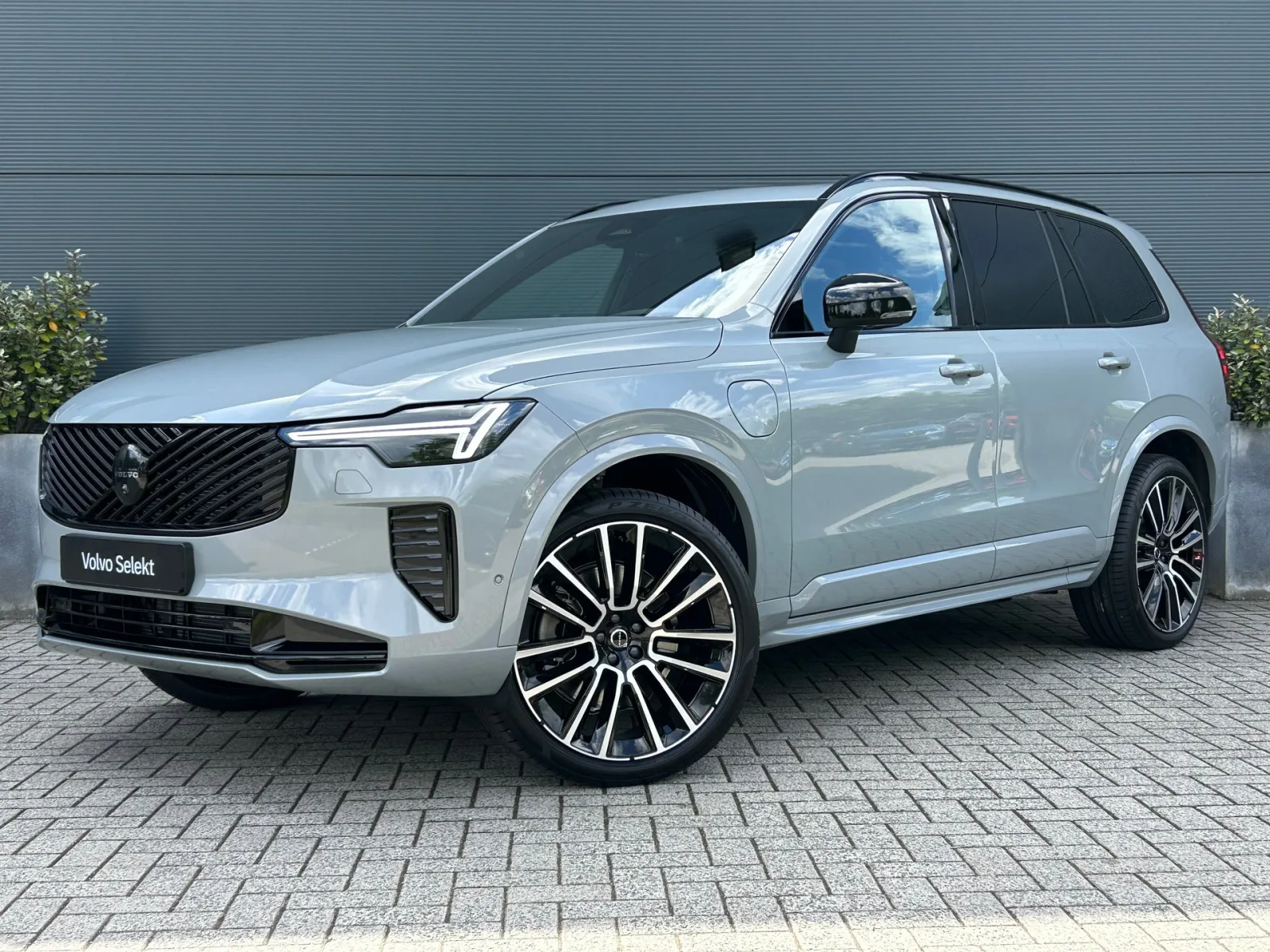Volvo XC90 (2026) — foto 1