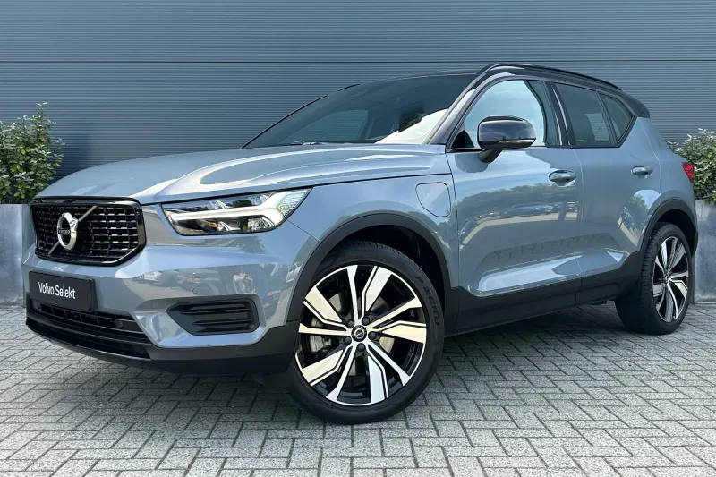 Volvo XC40 (2022)
