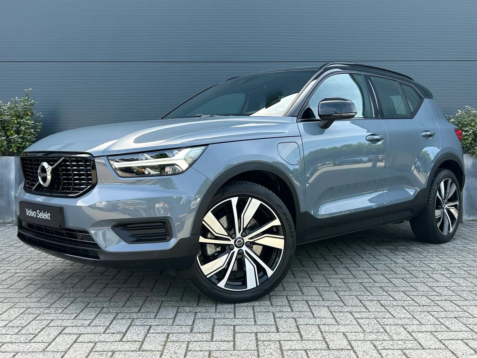 Volvo XC40 (2022) — foto 1