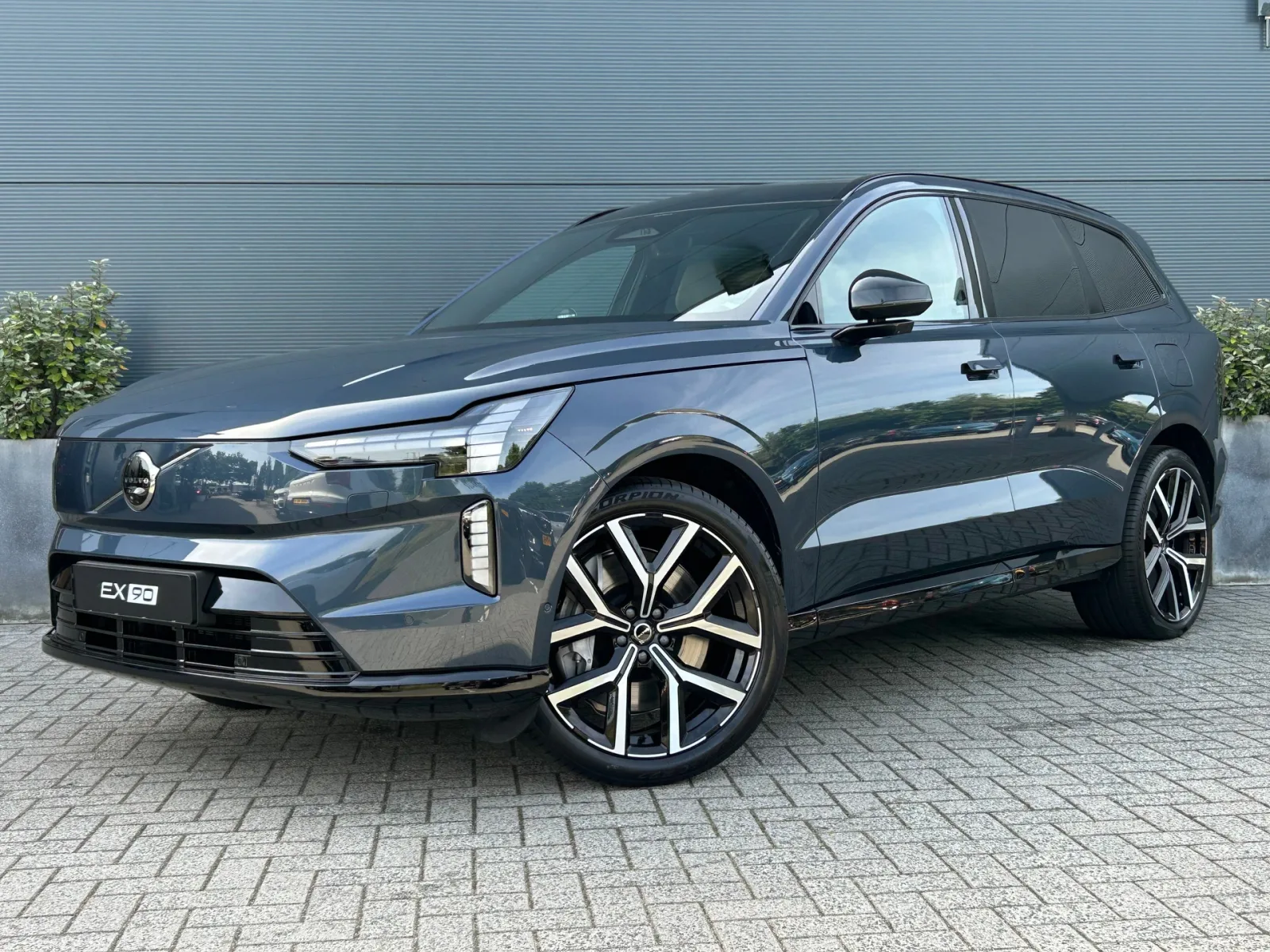 Volvo EX90 (2026) — foto 1