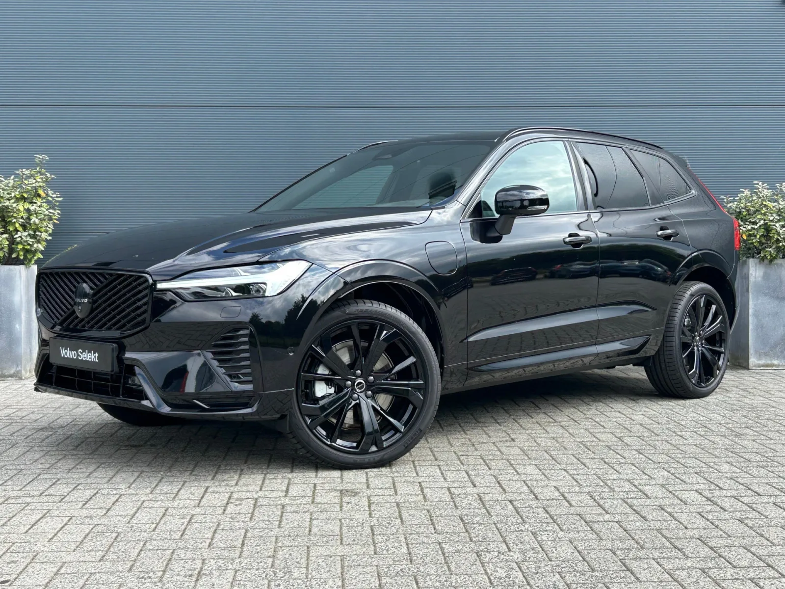 Volvo XC60 (2026) — foto 1