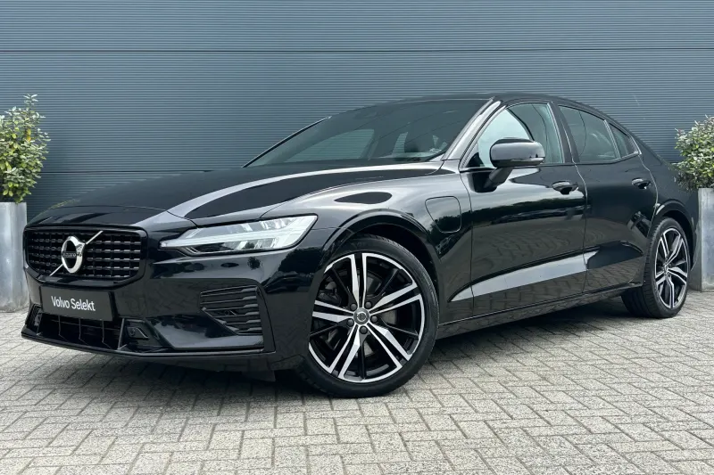 Volvo S60 (2022)