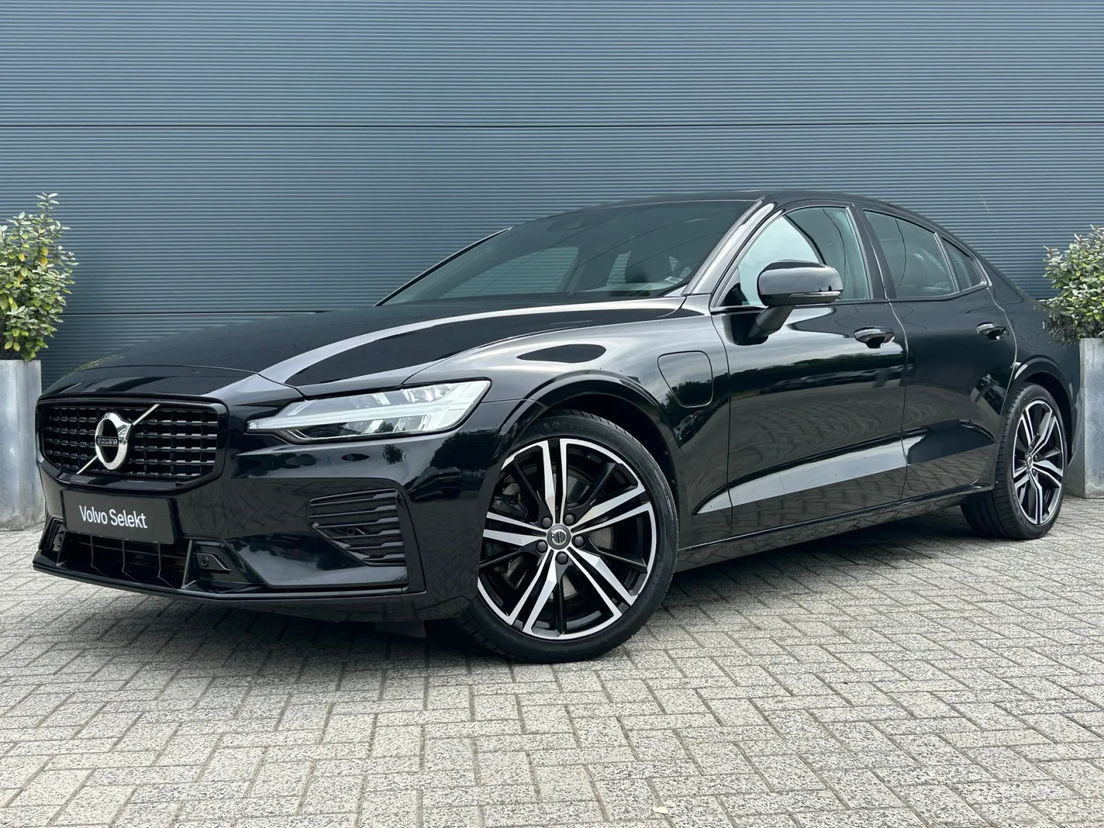 Volvo S60 (2022) — foto 1