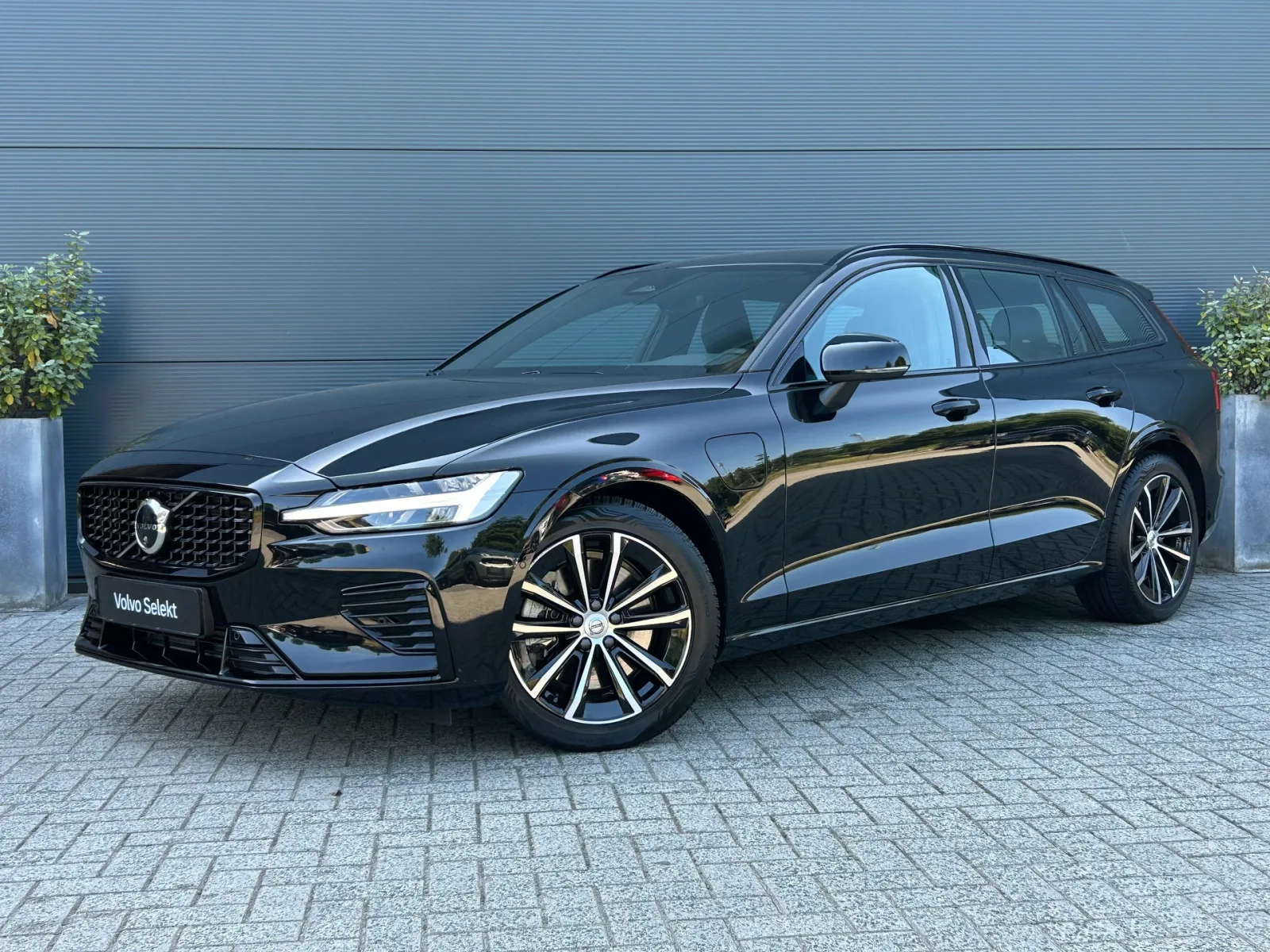 Volvo V60 (2025) — foto 1