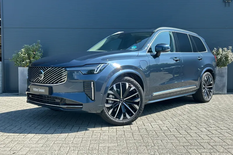 Volvo XC90 (2025)