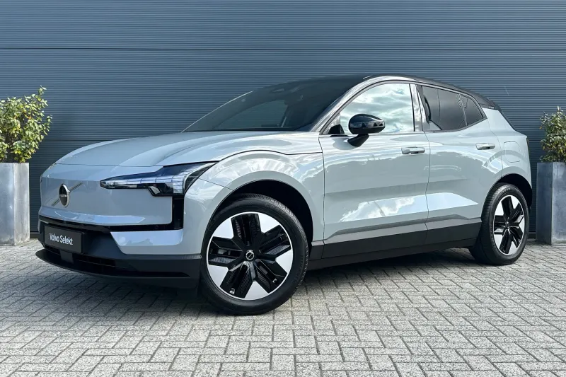 Volvo EX30 (2024)