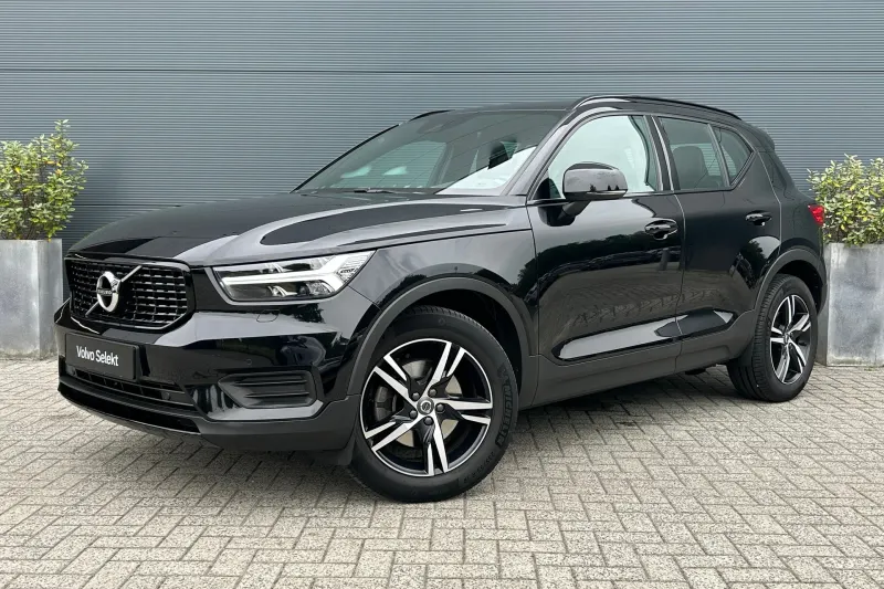 Volvo XC40 (2022)