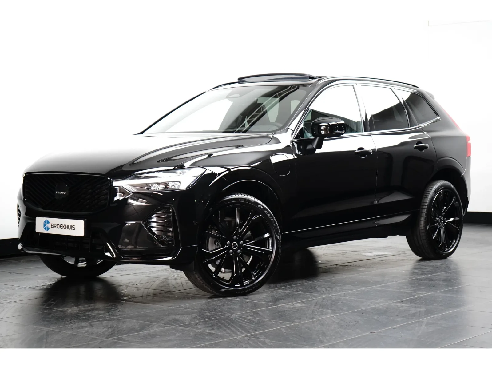 Volvo XC60 (2026) — foto 1