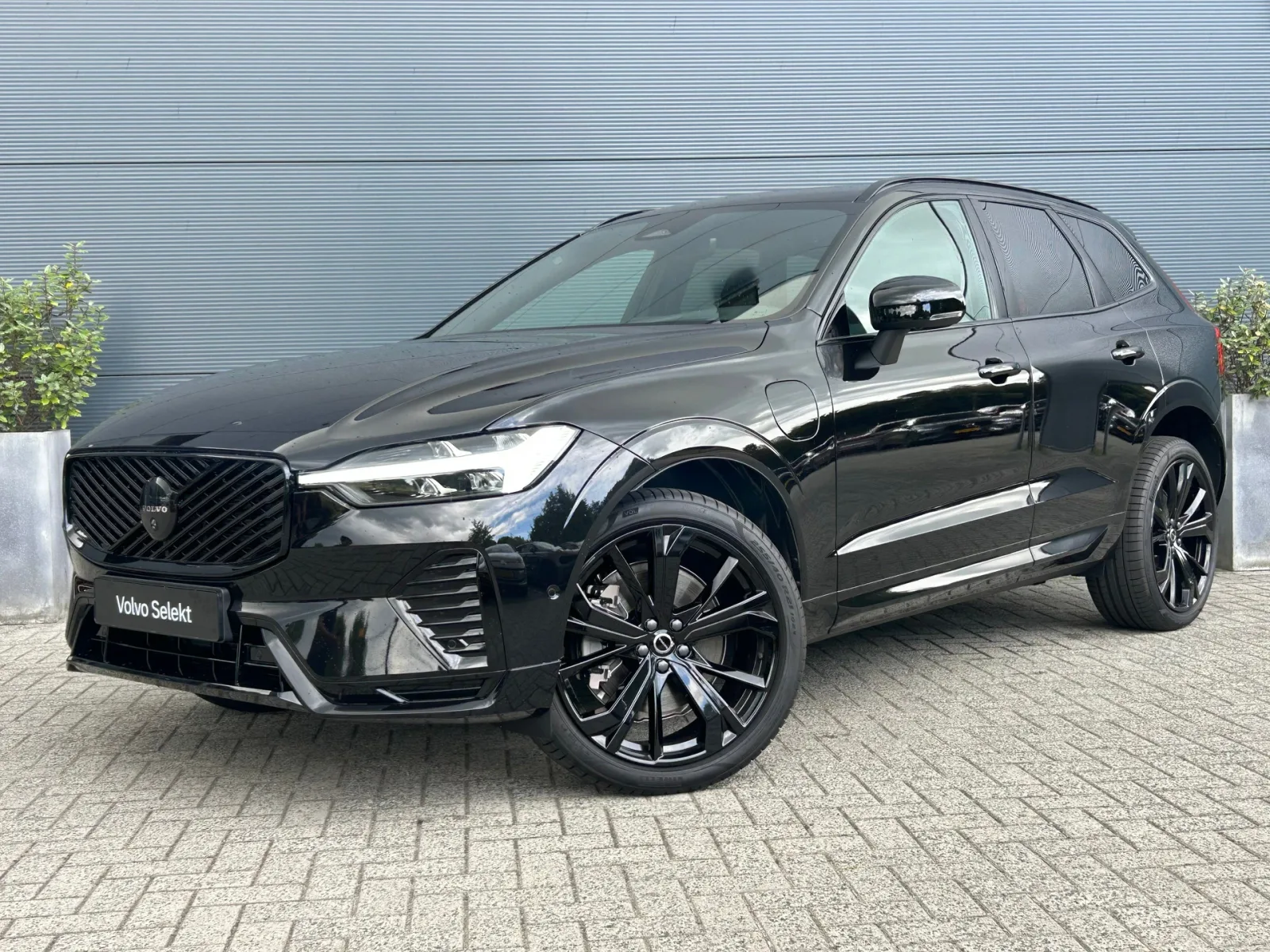 Volvo XC60 (2026) — foto 1