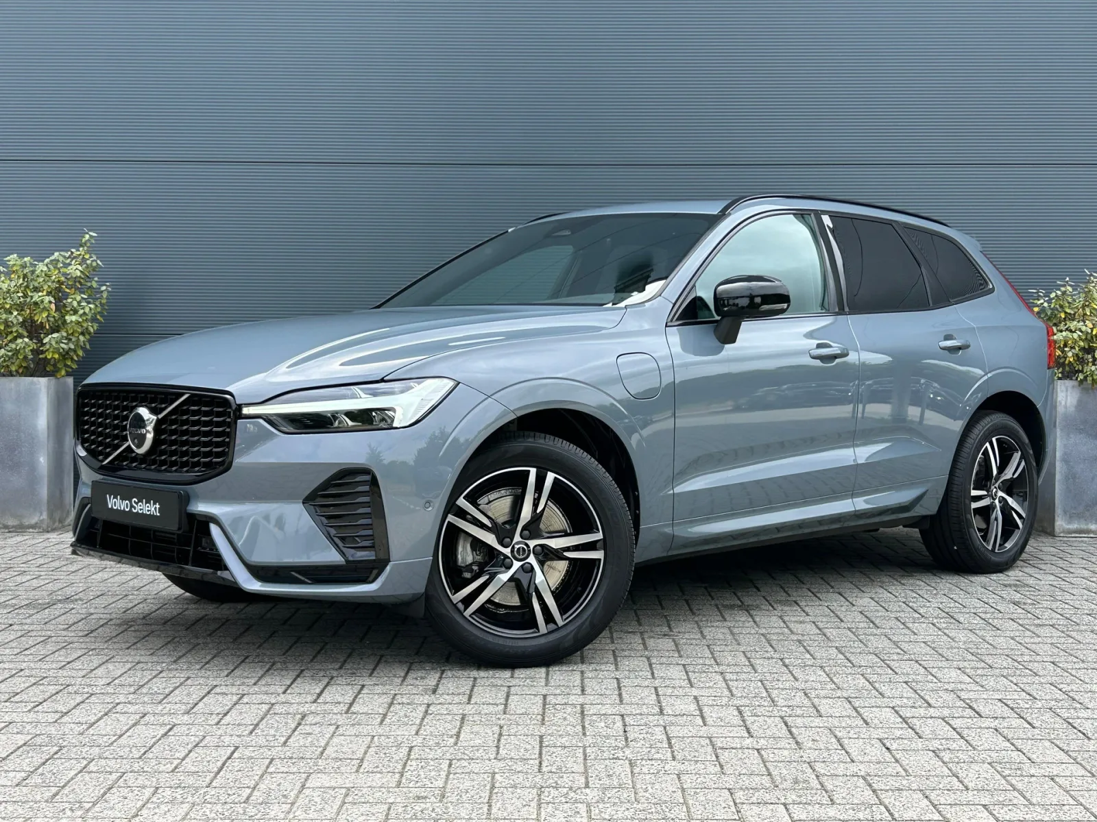Volvo XC60 (2022) — foto 1