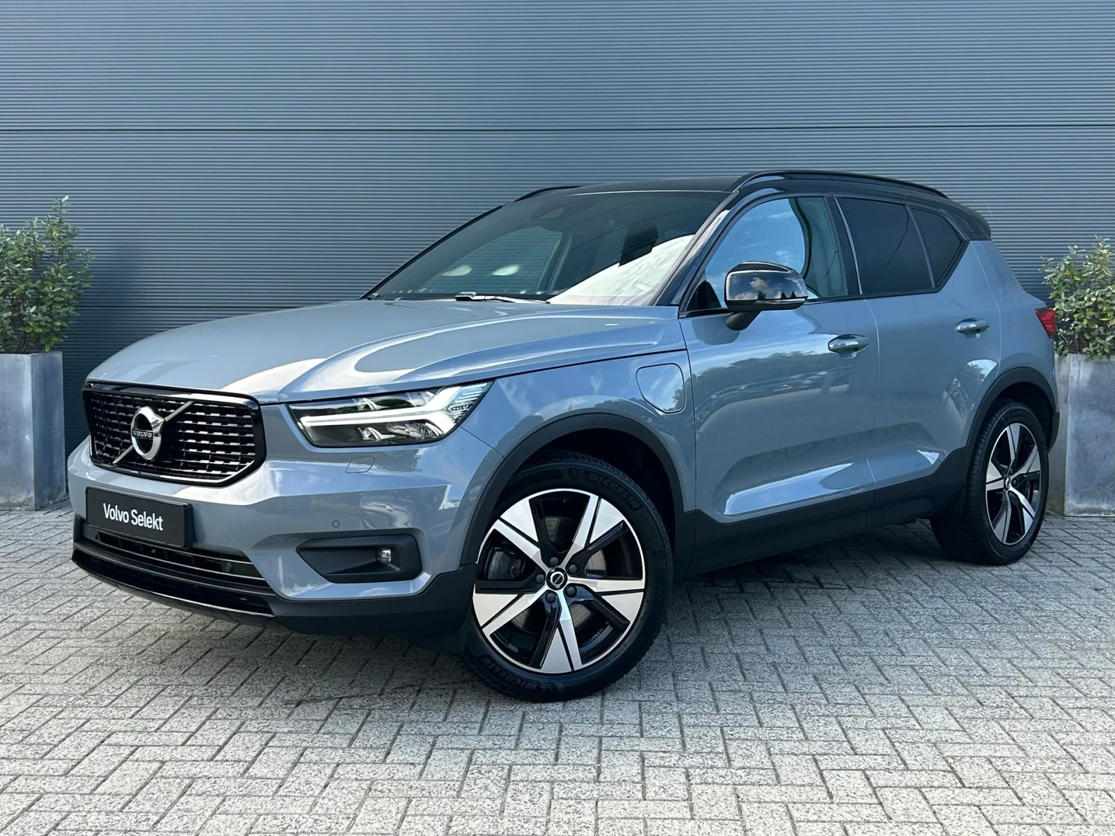 Volvo XC40 (2021) — foto 1
