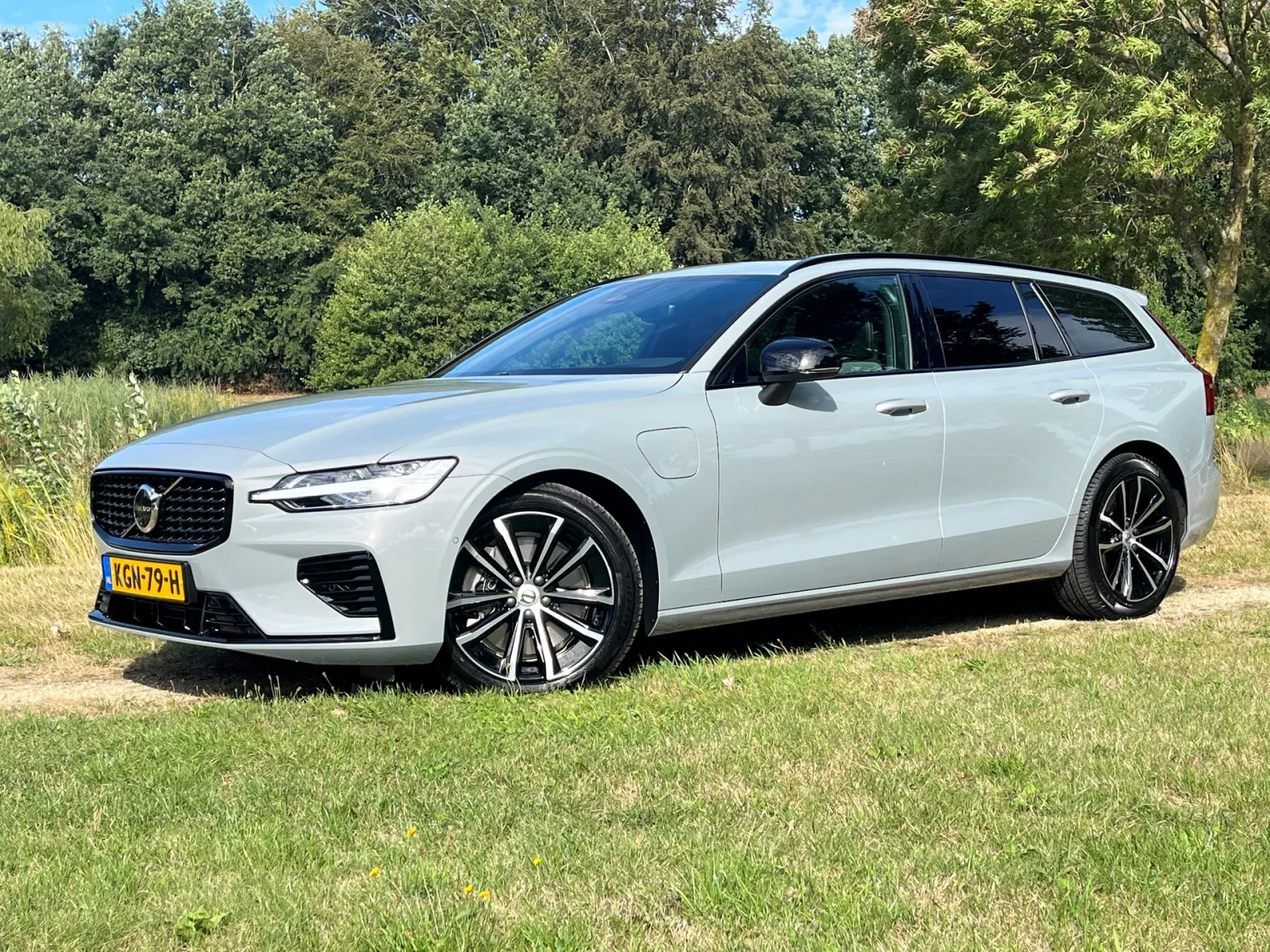 Volvo V60 (2026) — foto 1