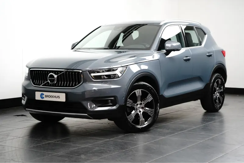 Volvo XC40 (2022)